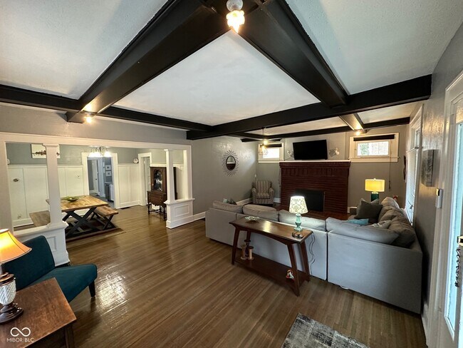 Photo - 4130 Rookwood Ave