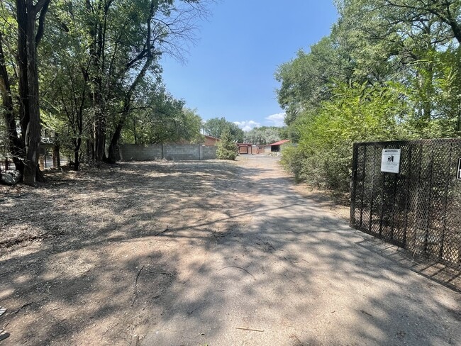 Photo - 95 County Rd 84 E