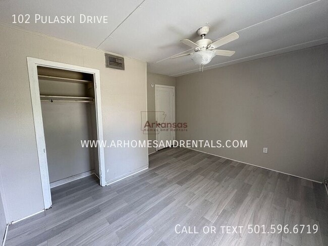 Photo - 102 Pulaski Dr