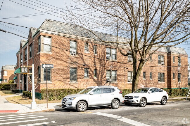 Photo - 199-04 Hillside Avenue