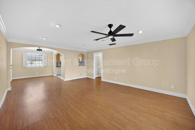 Photo - 1500 Gay Rd Unidad Apt 21c