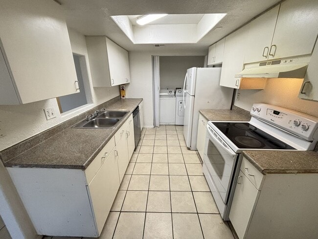 Photo - 6990 Dunsbach Way Unit 1