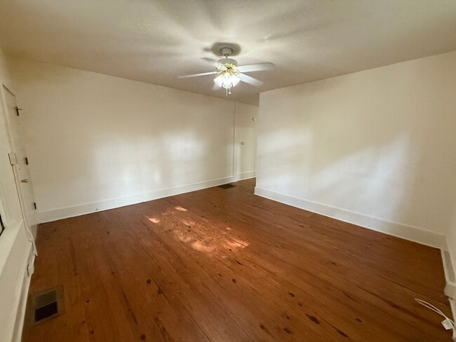 Photo - Charming Historic Home – Spacious 2-Bedroo... Unit 530