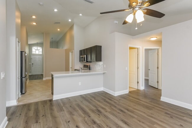 6927 Waterbrook Ct