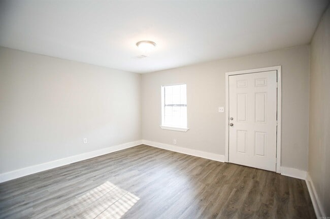 Photo - 514 Pollock St