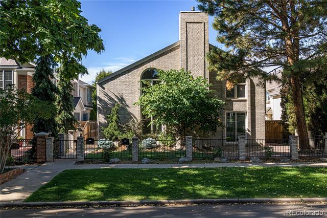 Building Photo - 541 Monroe St