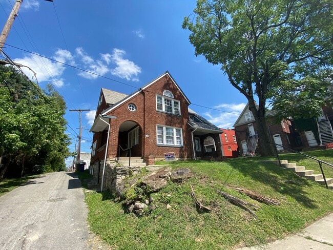 Building Photo - W Patterson Ave 24-26 IF Unit 26 Rental