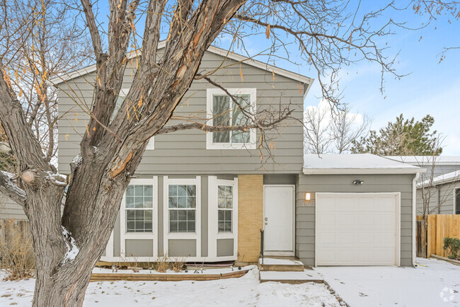 Building Photo - Charming 4-Bedroom Home