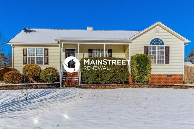 Building Photo - 3 Bedroom Pet-Friendly Home in Raleigh, NC with Main Street Renewal