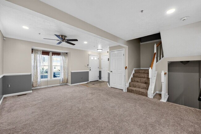 Photo - 8155 Deer Chase Ln