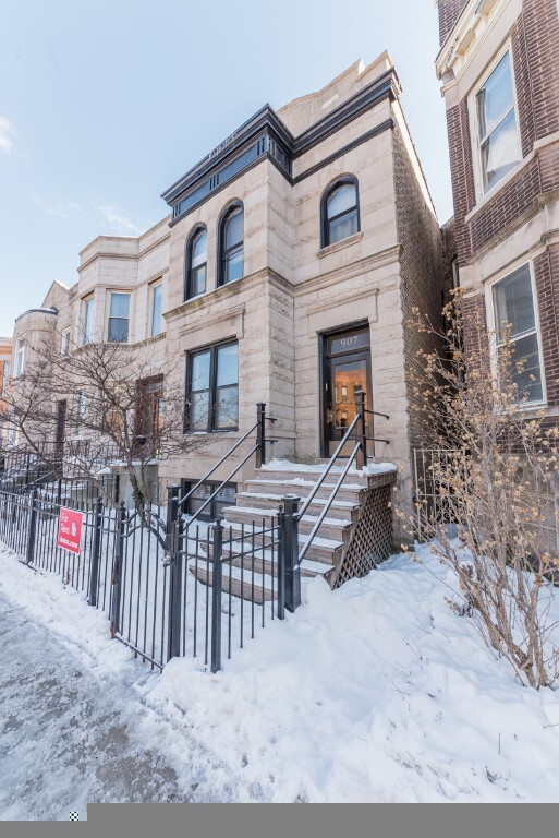 Photo - 907 W Addison St Condo Unit 1