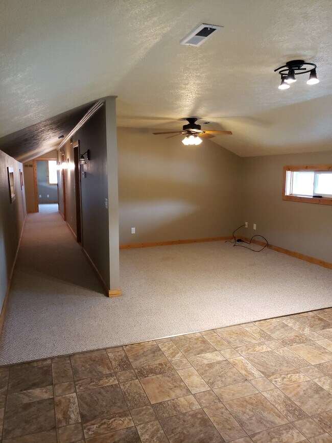 801 Mariner Lane 1 Apartment Yankton, SD