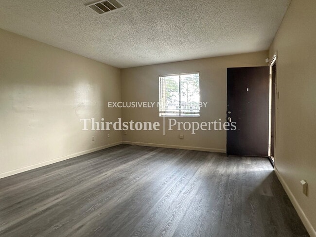 Photo - 5128 Westchase Ct Unit 4