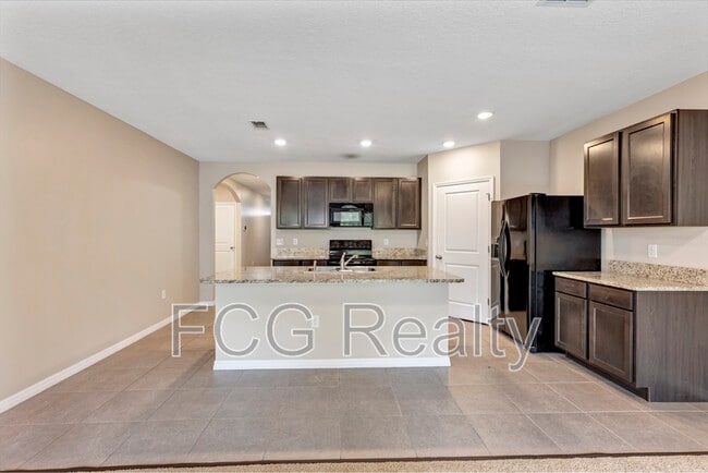 Photo - 72 Hickory Crse