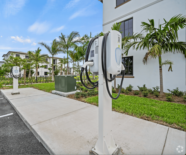 Building Photo - Edera Palm Springs Rental