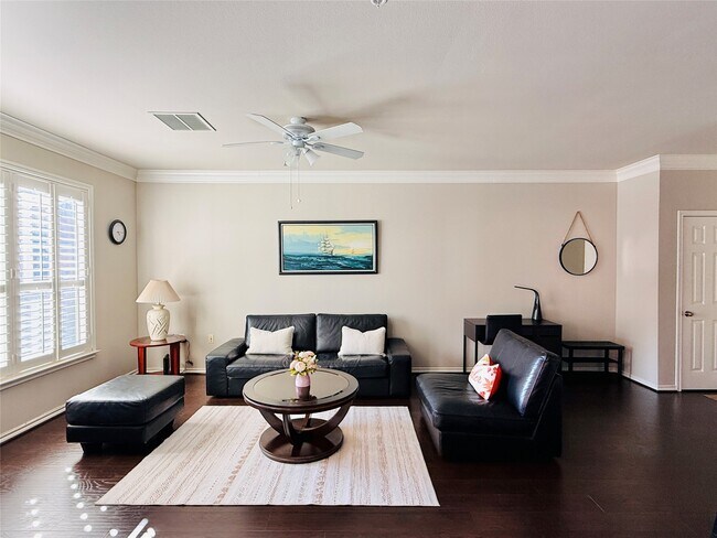 Photo - 2400 McCue Rd Unidad 347