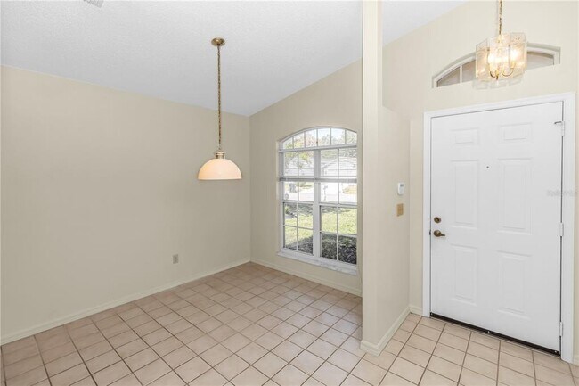 Photo - 5910 Petunia Ln