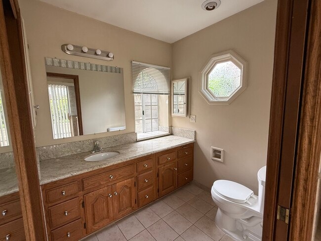 Photo - 22601 Iris Ave