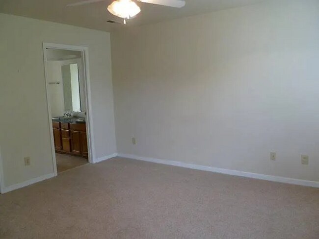 Photo - 1917 Astoria Ct