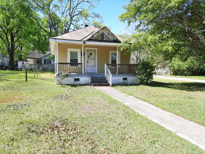 Photo - 1004 Fuller St House