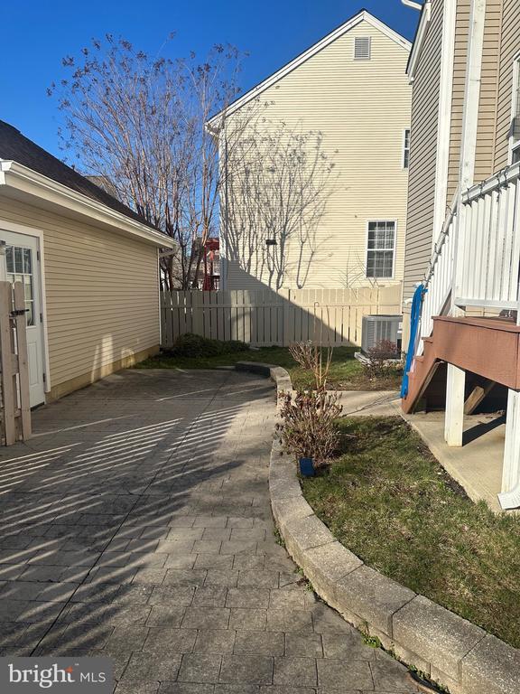 Photo - 19 Eldridge Dr