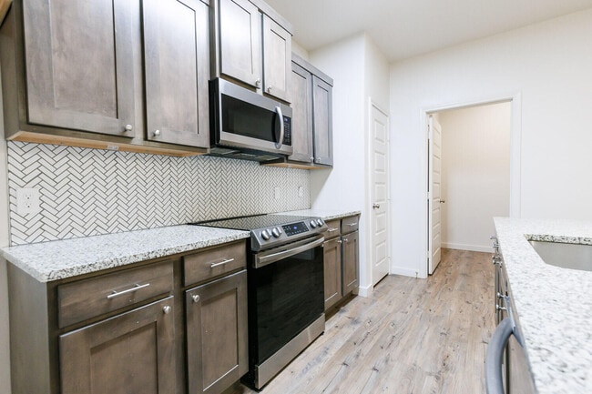 Photo - 2602 135th St