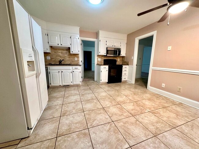 Photo - 5600 Carmel Rd