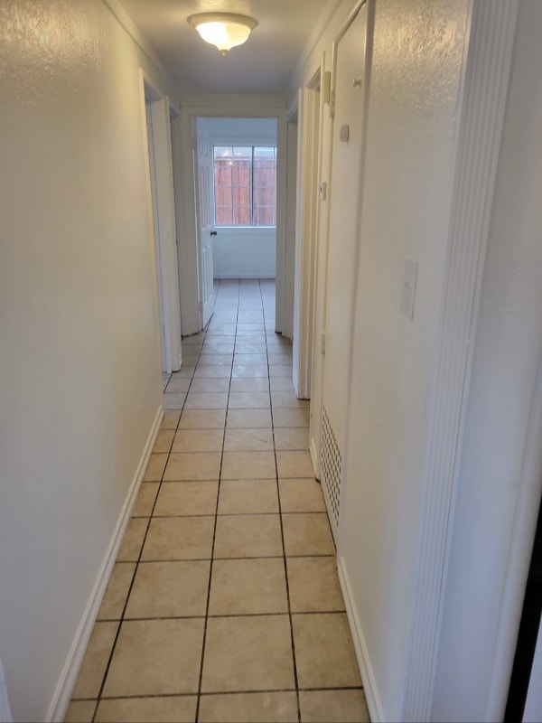 Photo - 2864 Fordham St