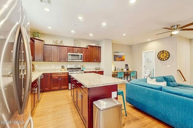 Photo - 2561 W Cripple Creek Dr