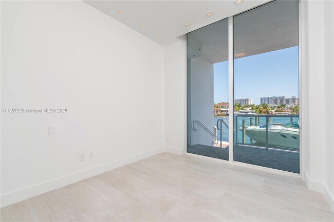 Photo - 400 Sunny Isles Blvd Unit 121