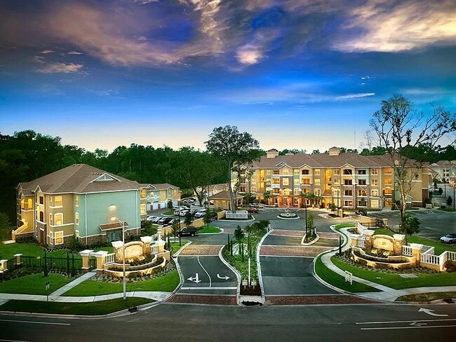 Photo - 8539 Gate Pky W Unit 930