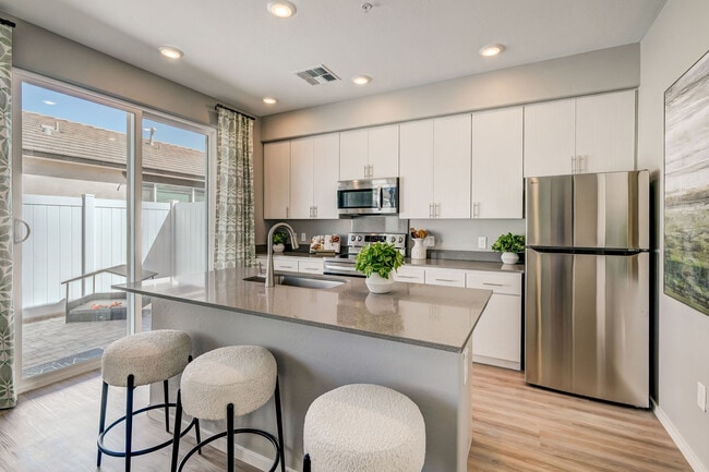 Villas Goodyear apartments — community photo