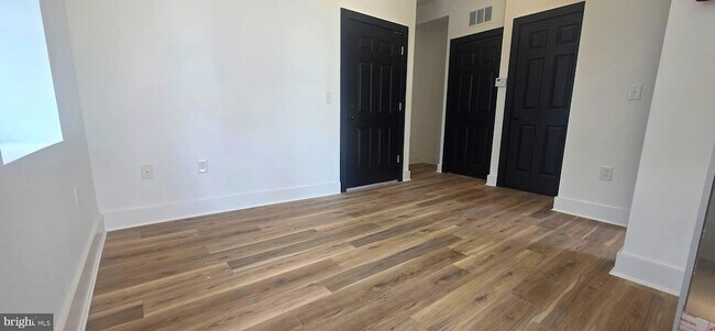 Photo - 1543 N 33rd St Unit 3