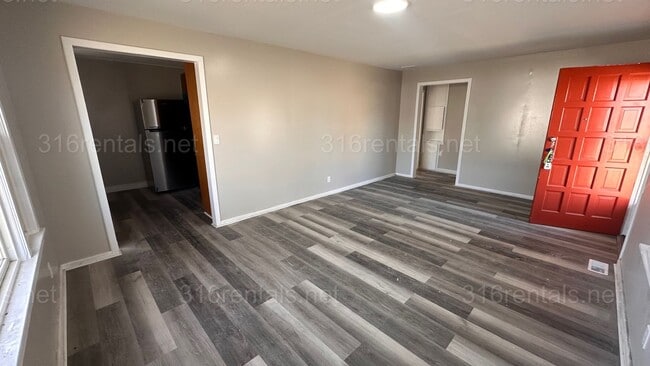 Photo - $925 2 bedroom / 1 bathroom - Single Family Home