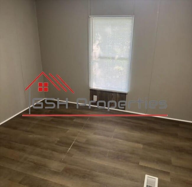Photo - 49 Cypress Ln