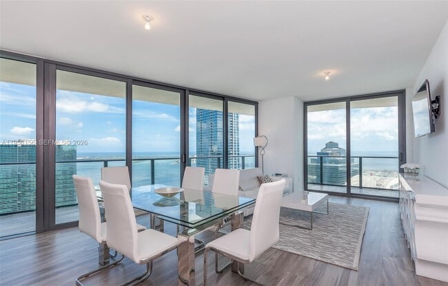 Photo - 1300 S Miami Ave Unidad 4505