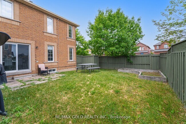 Photo - 14 Westbrook Av