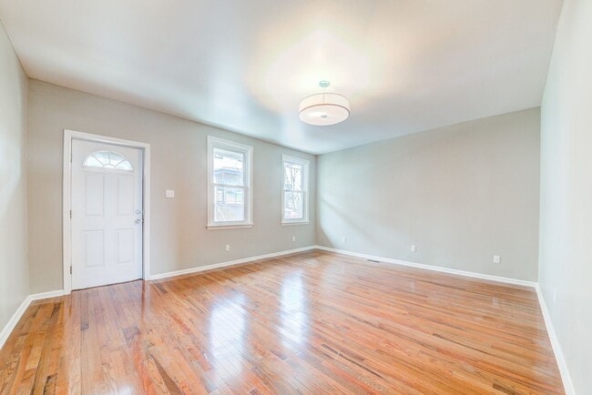 Photo - 9 Renwick St