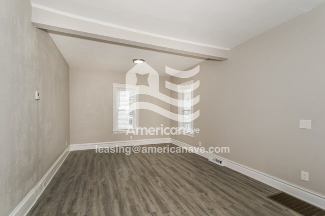 Photo - 207 W 29th St