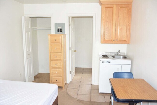 Photo - 1675 S State St