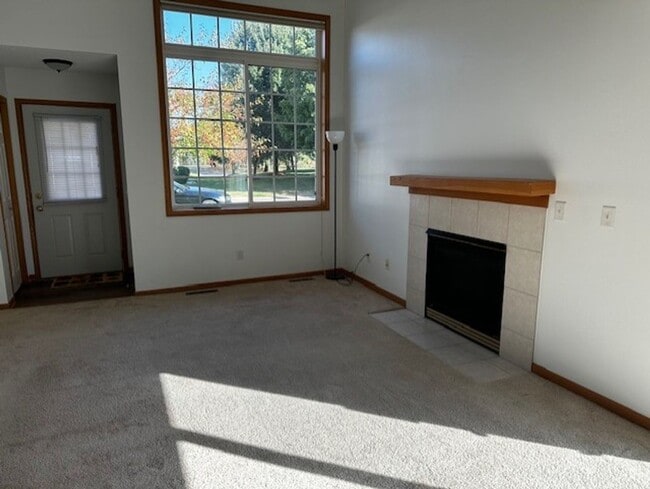Photo - Light-Bright Corner Unit Townhome with Private Courtyard Available 7/1/26!