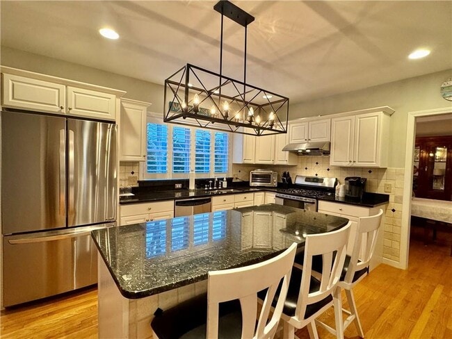 Photo - 34 Marian Ave