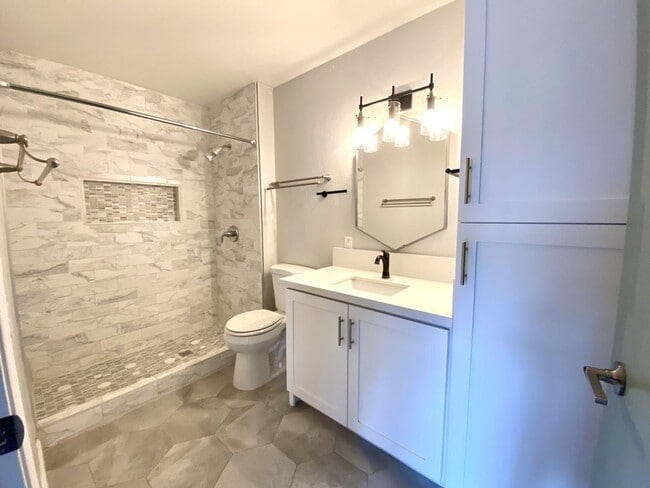 Photo - 1 Bedroom, 1 Bathroom condo in Friars Pointe HOA