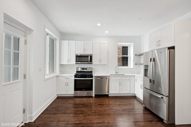 Photo - 2229 W Augusta Blvd Unidad 2