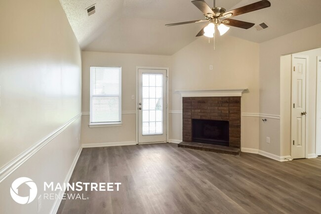 Photo - 7063 Foxhall Dr