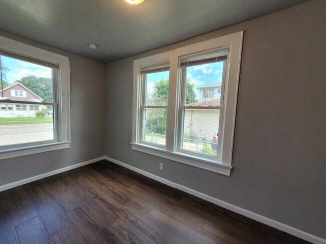 Photo - 1117 Dousman St
