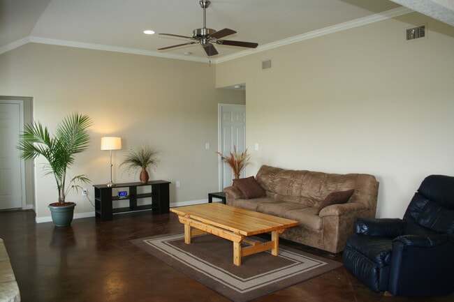 Photo - Duplex