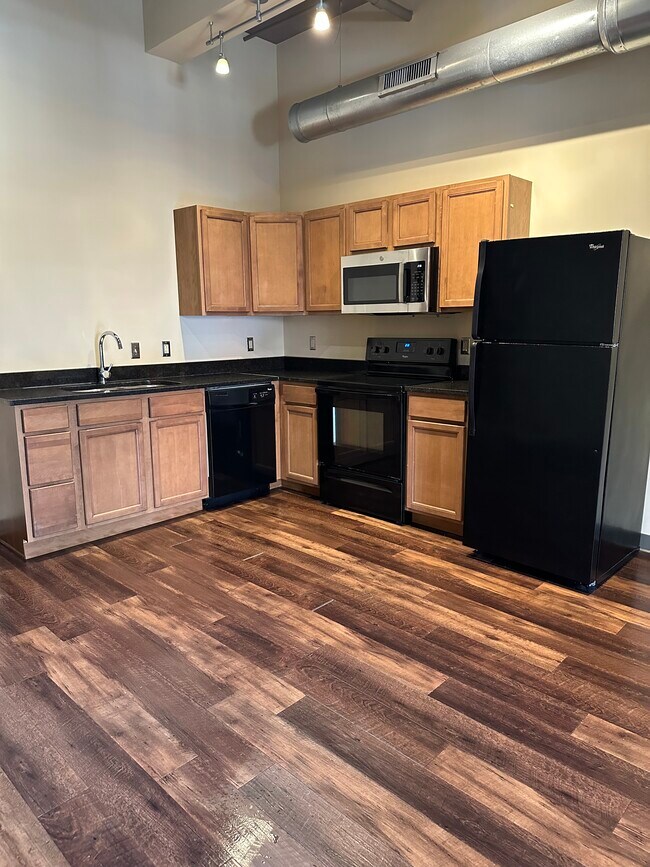 Photo - 1012 E Broadway