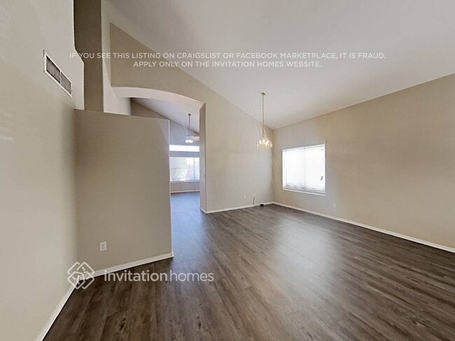 Photo - 3909 N 103rd Dr