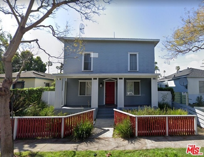 Photo - 651 Angelus Pl Apartments Unit B